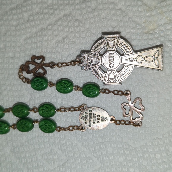 Vintage Celtic Rosary - Picture 5 of 6
